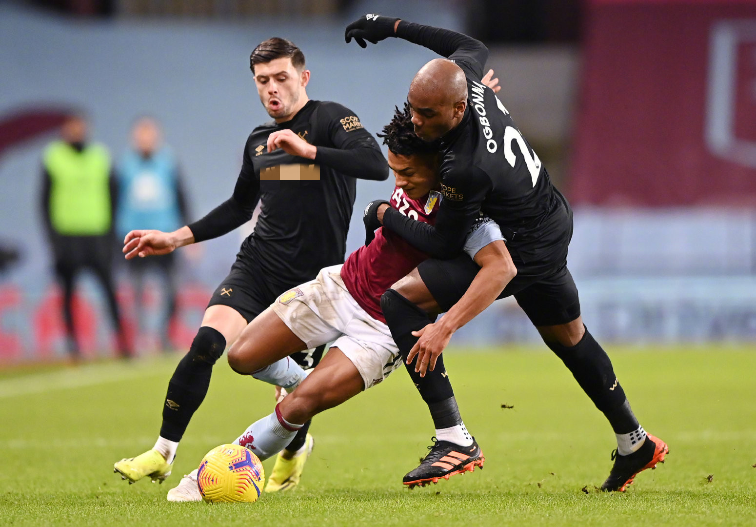 伤迫使教练 伤迫使教练